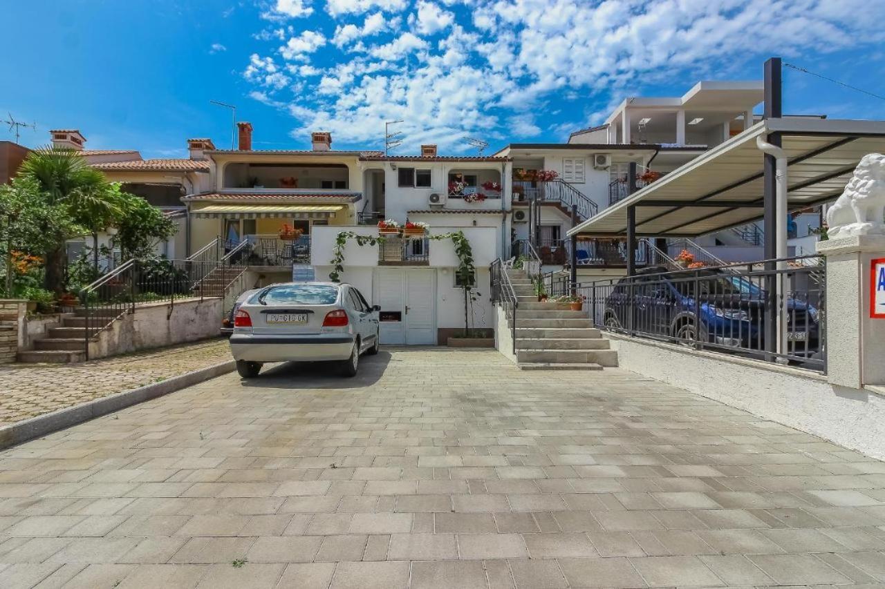 Apartments Radan Poreč Buitenkant foto